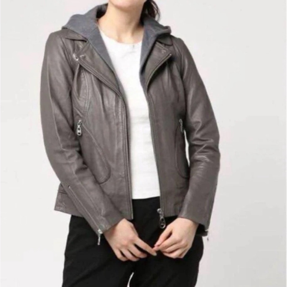 Doma Black Leather Jacket - image 4